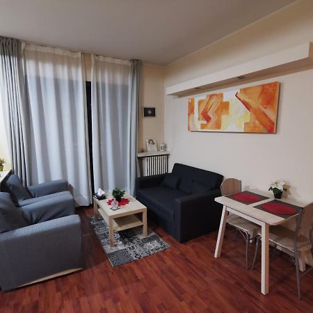 בוקרשט Ultracentral Apartments מראה חיצוני תמונה